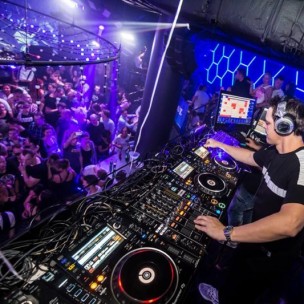 Bratislava Guided Night Club Entrance